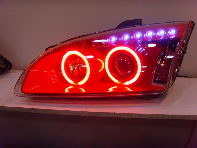 Автолампы, щетки стеклоотчистителей.