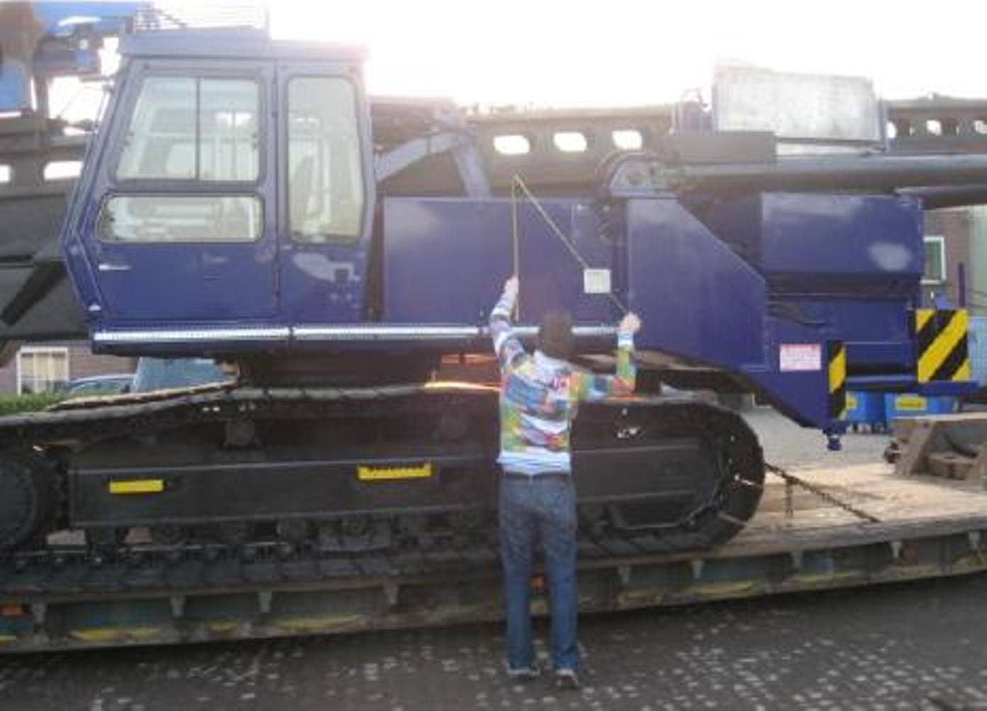 Сваебойная установка Hitachi UH143.