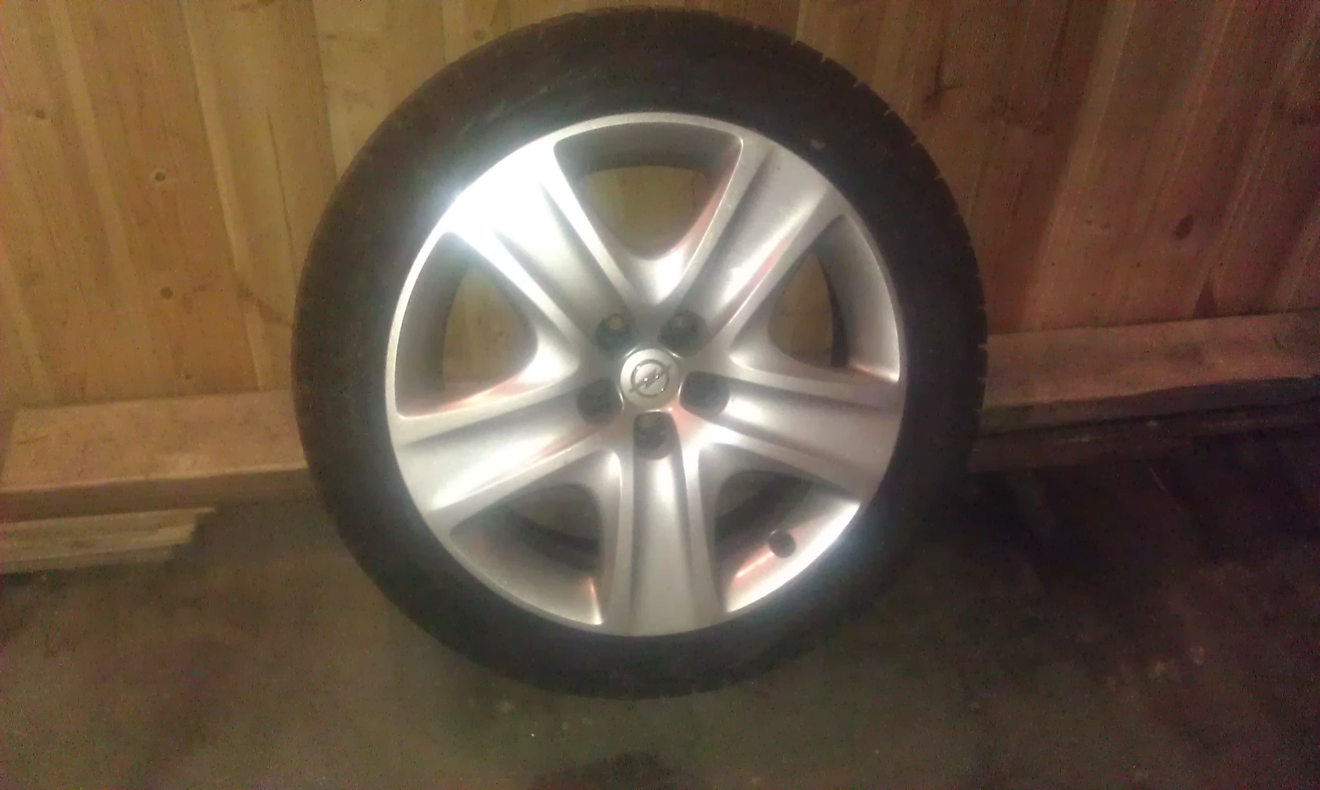 зимние колеса Opel Astra J 17"...