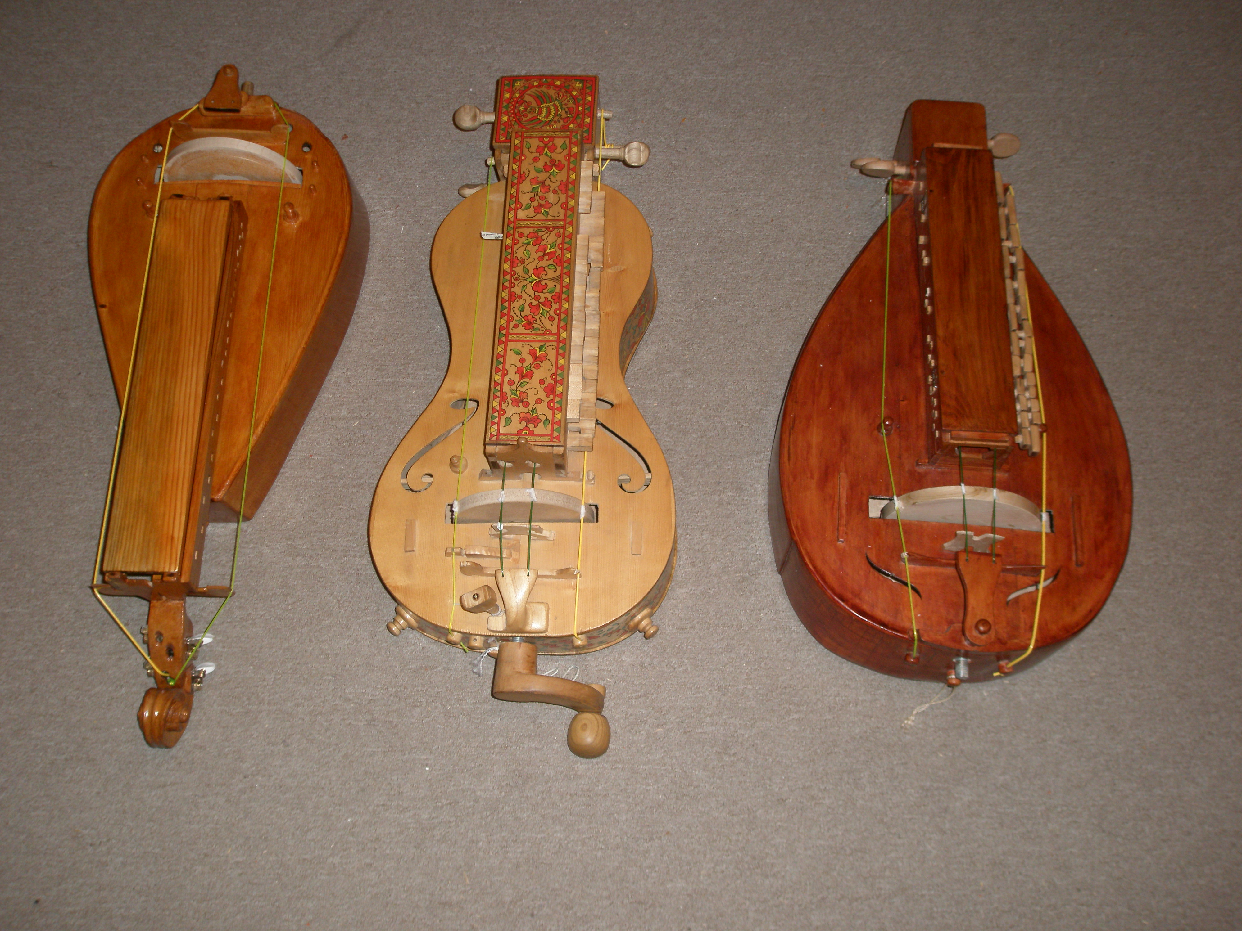 Колесная Лира музыкальный инструмент